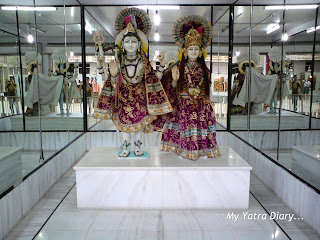 Wonderful mosaic idols of Radha Krishna in a Glass Temple along the way to Haridwar