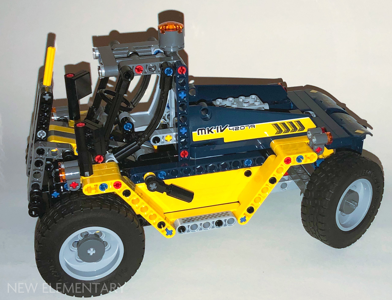 LEGO 12 Sets of Technic BLACK Wheel and Tyre Units Grey & Black Axle Hub 