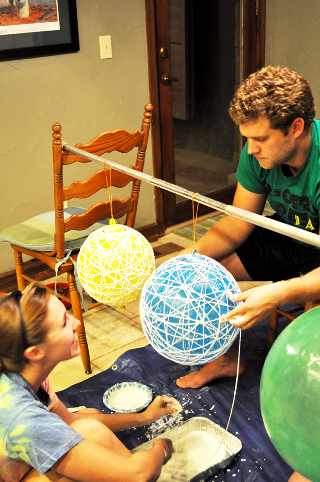Une Petit Chouette: To DIY For: String Mâché Lanterns