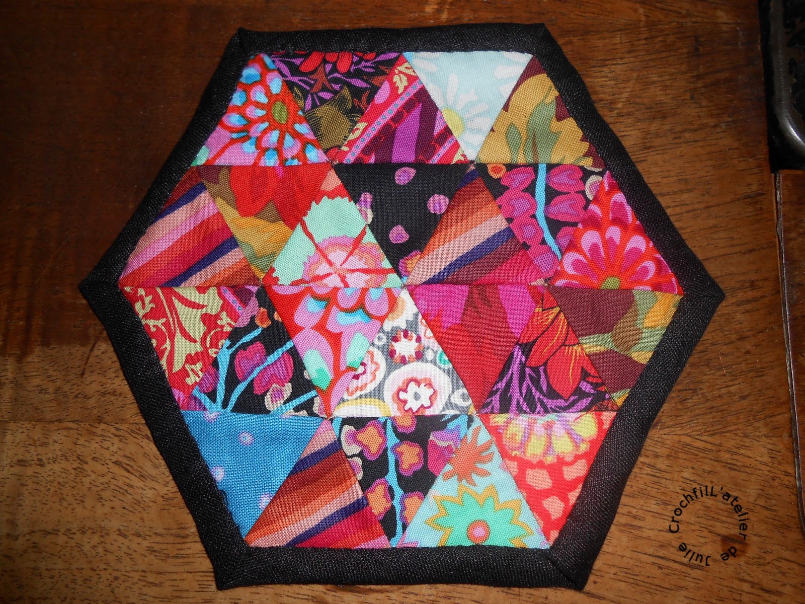 L'atelier de Julie Crochfil Patch & Cie Bee Quilts 6 et 7 l