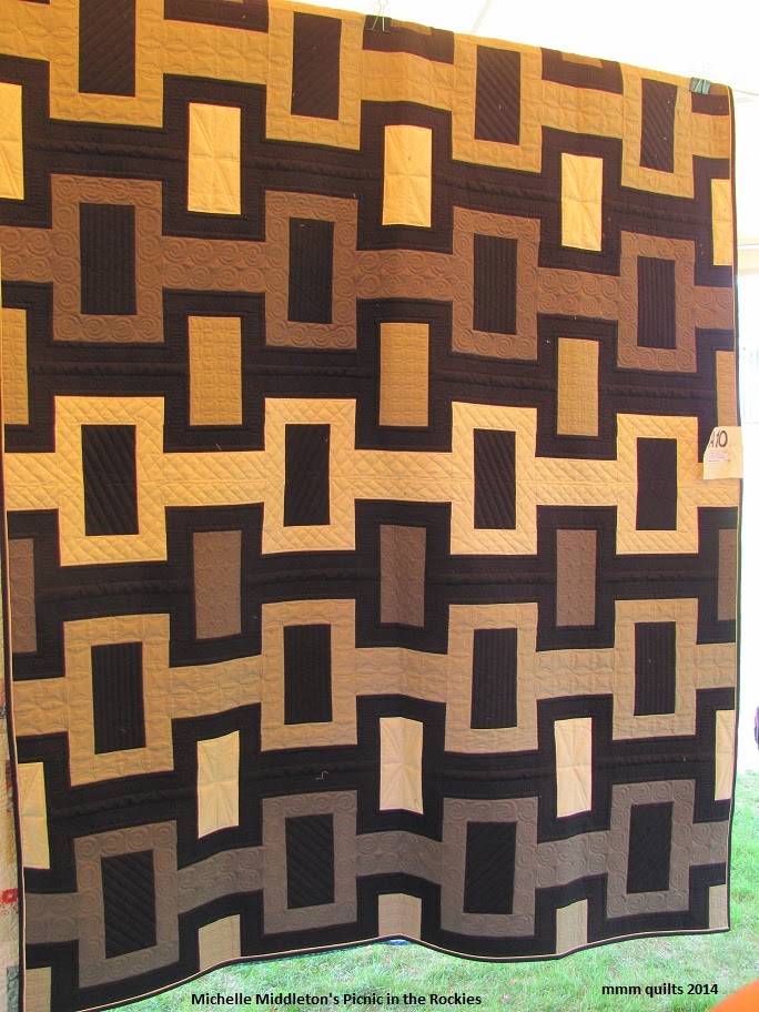 mmm quilts Heritage Park Quilt ShowCalgary Longarm Quilters