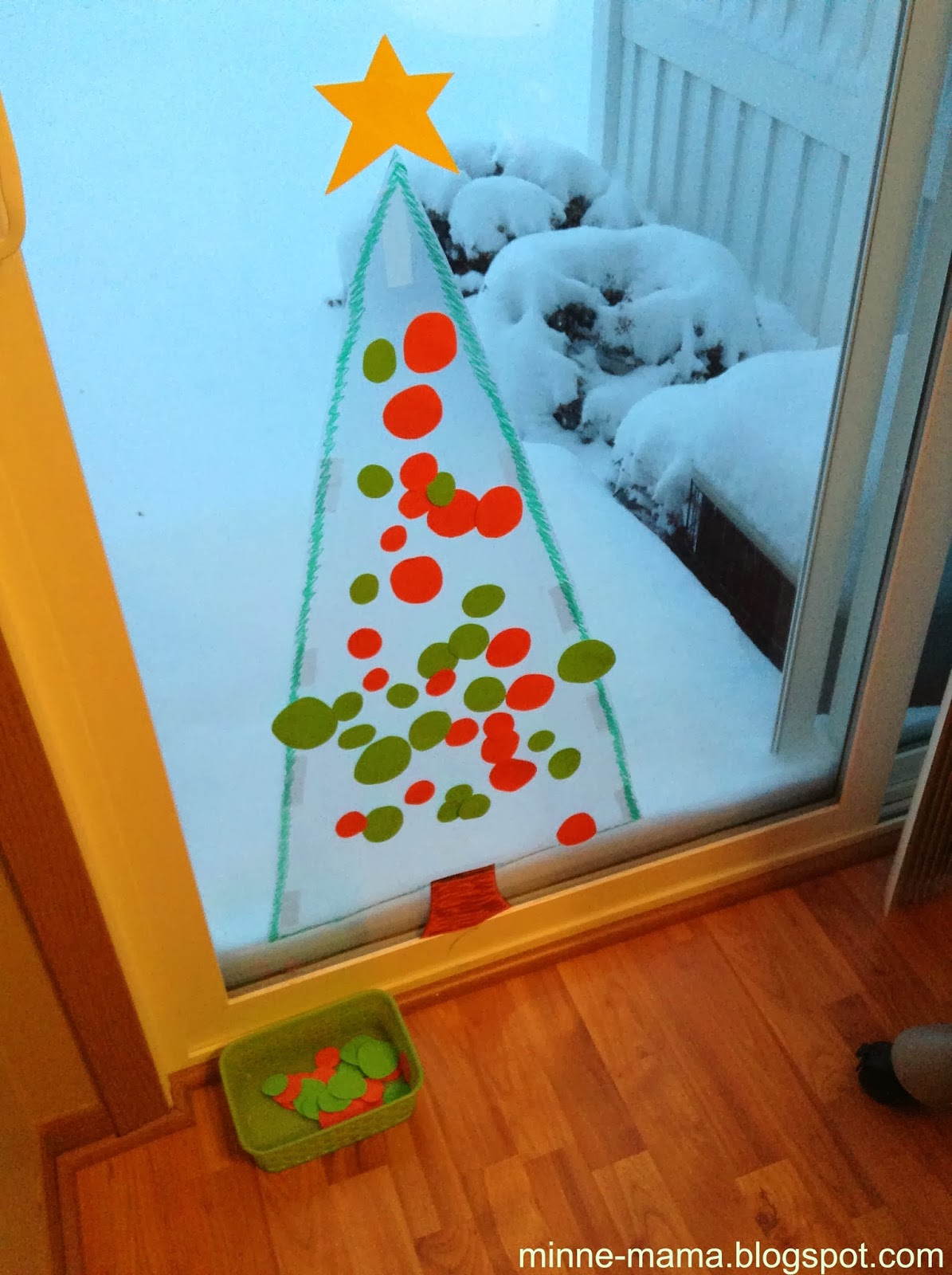 Peaceful Parenting: Decorating a Contact Paper Christmas Tree