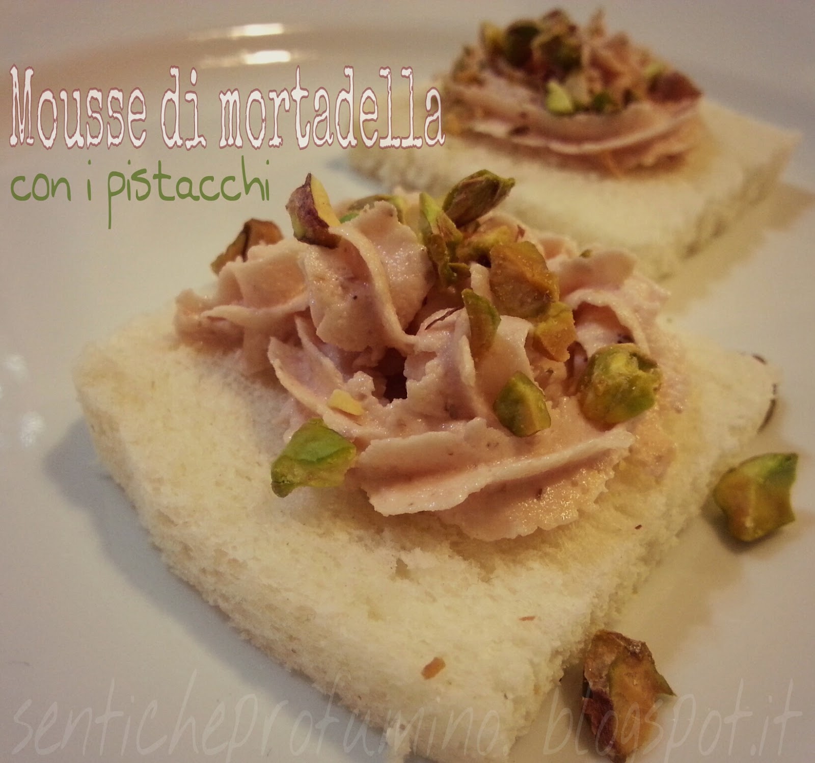 Mousse di mortadella con pistacchi