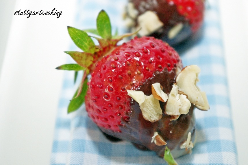 stuttgartcooking: Erdbeeren in Schokolade
