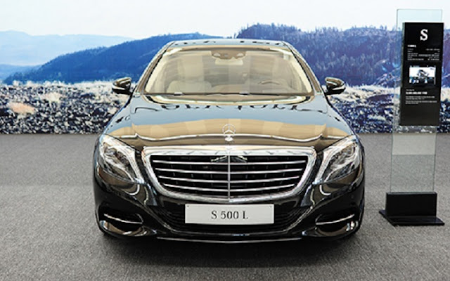 Thiết kế lưới tản nhiệt Mercedes S500 L 4MATIC Mercedes S500 L 4MATIC sử dụng Lưới tản nhiệt 4 thanh, mạ Chrome