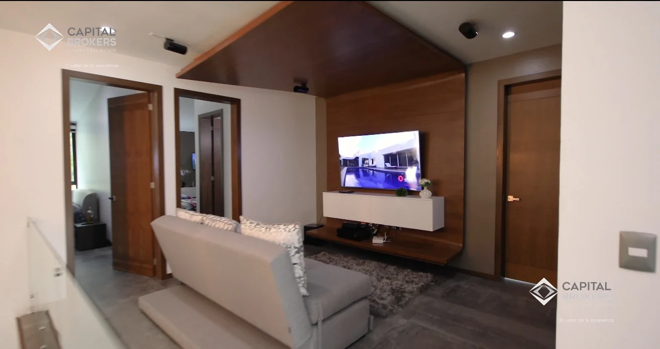 Luxry Home Interior Design Tour vs. Residencia Exclusiva de $11.99 MDP en El Cielo Country club Guadalajara