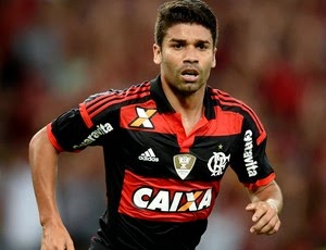 Vaga de Eduardo da Silva diante do São Paulo é disputada por seis jogadores no Flamengo