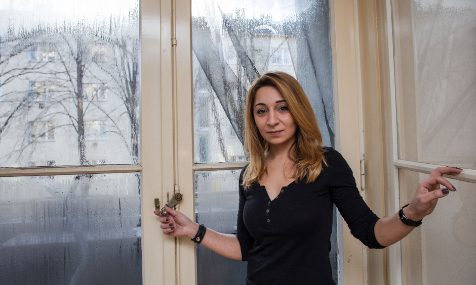 Der Dreck Fenster nicht dicht Mieterin leidet unter Schimmel