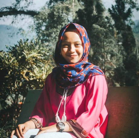 8 Pikiran Cowok Ketika Punya Pacar Bertubuh Mungil ~ Madjongke