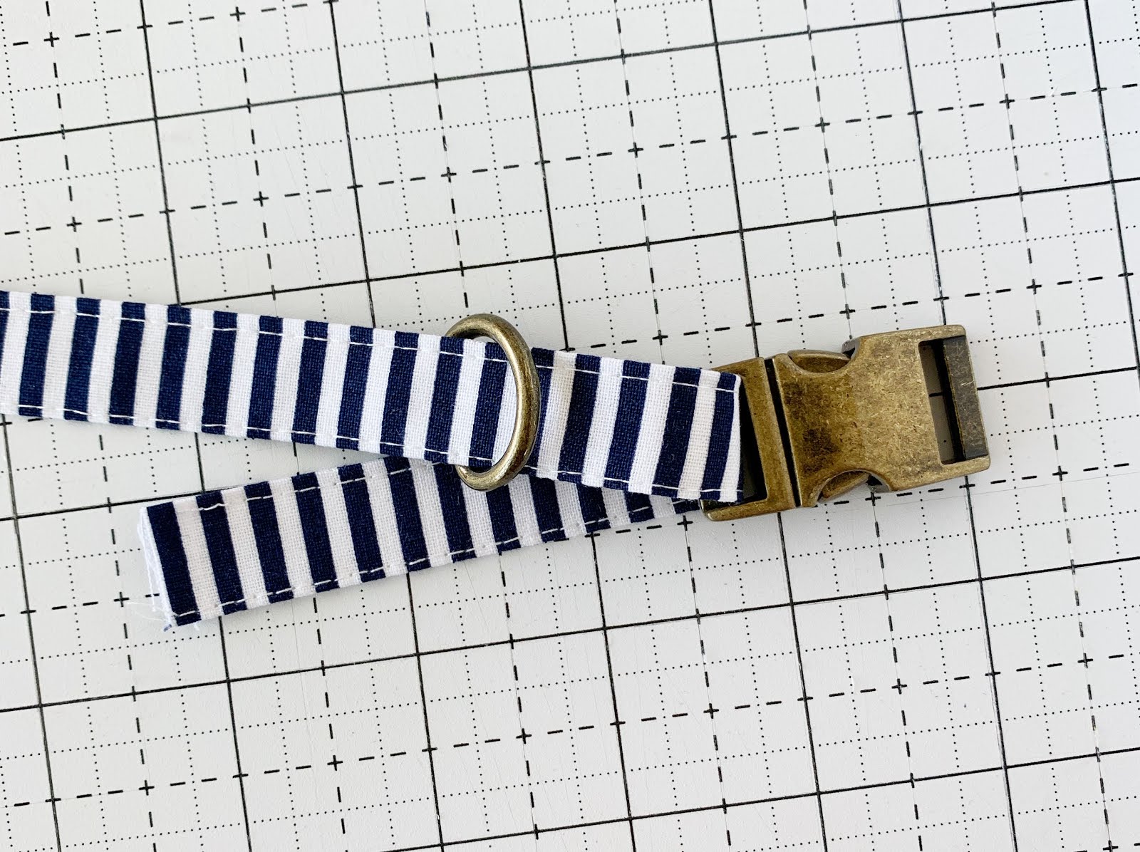 Woodberry Way Fabric Dog Collar Tutorial