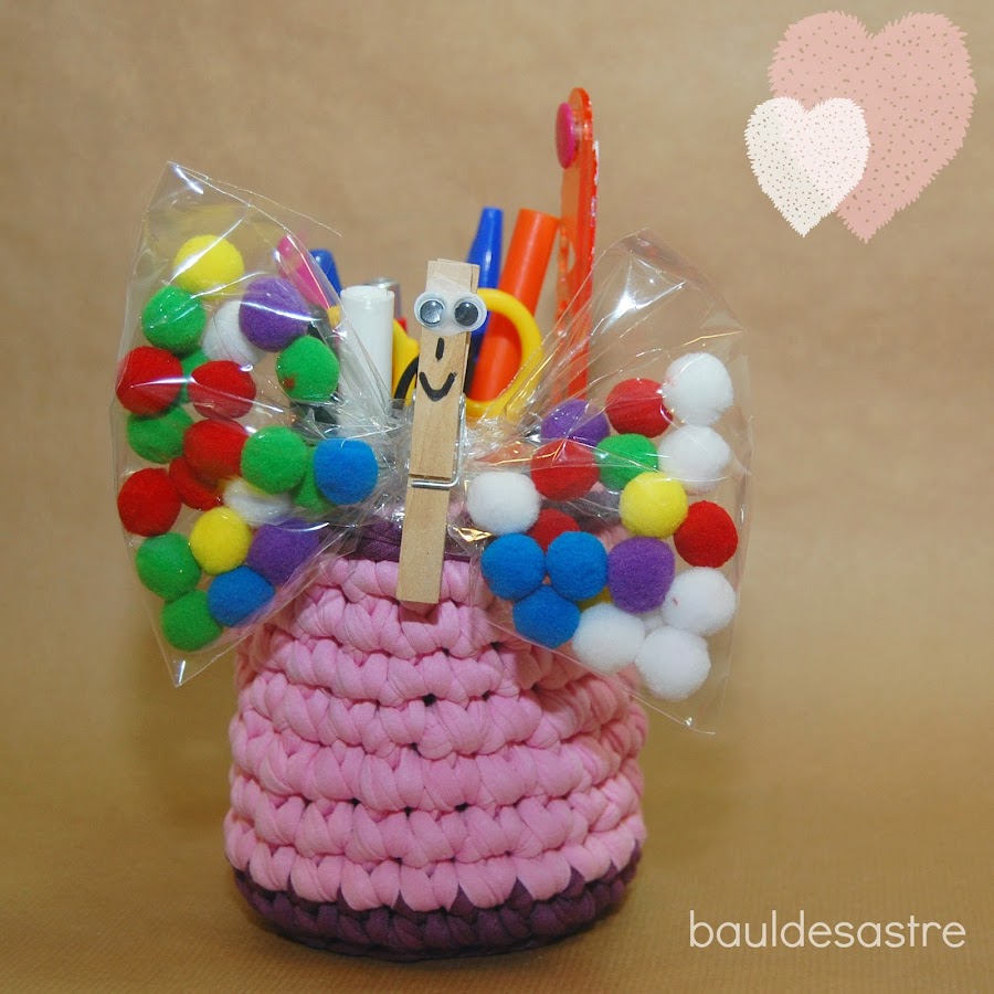 mariposa con pinza de madera