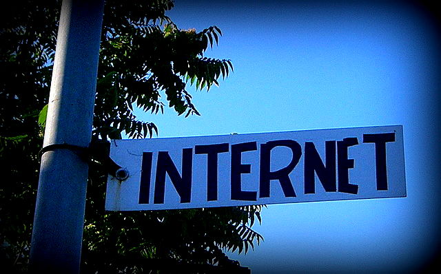"what is internet in hindi" || internet kya hai (in hindi)
