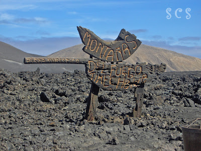 Montañas de Fuego (Parque Nacional de Timanfaya) Montañas de Fuego (Parque Nacional de Timanfaya) by Susana Cabeza