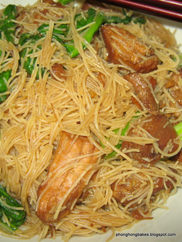 Phong Hong Bakes and Cooks! Braised Pork Trotters Bee Hoon