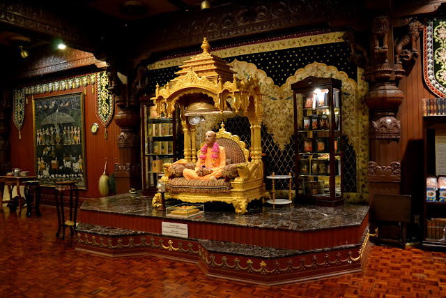 Храм Шрі Шрі Раджа Вріндаван Чандра (Sri Sri Radha Vrindavan Chandra Temple)