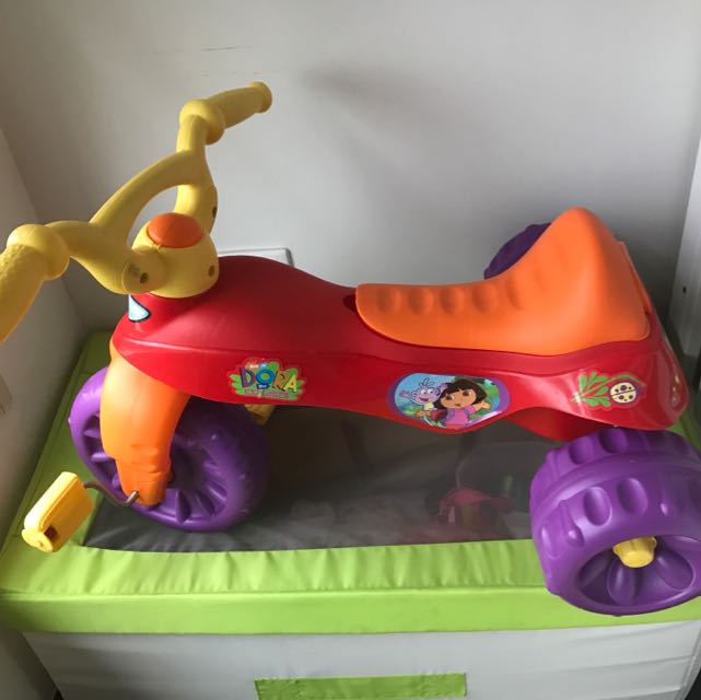 dora the explorer trike