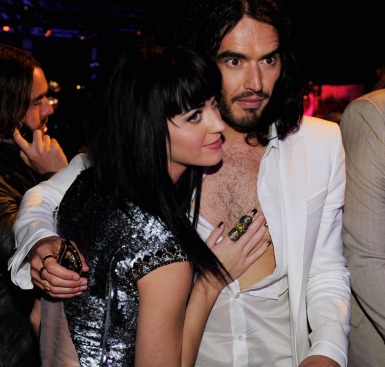 WRLTHD: Katy Perry's husband Russell Brand Deported From Japan