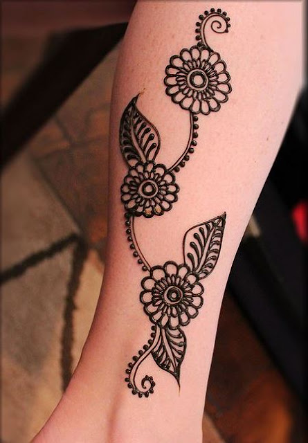 125 Stunning Yet Simple Mehndi Designs For Beginners