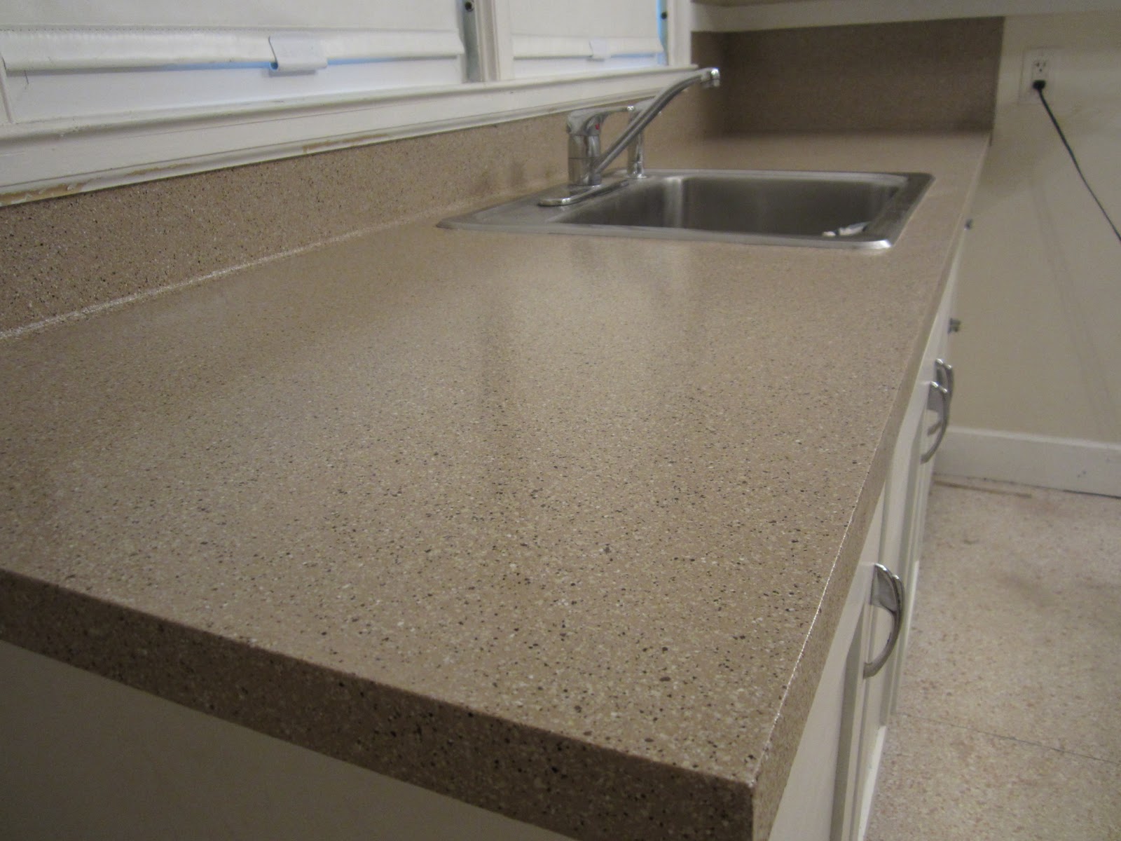 Poodle Cottage: Kitchen Counter: Rust-Oleum Redo