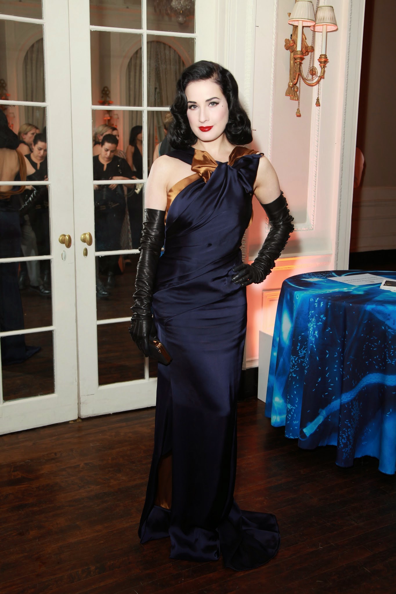Most Popular Celebritys Lifestyle Dita Von Teese 46