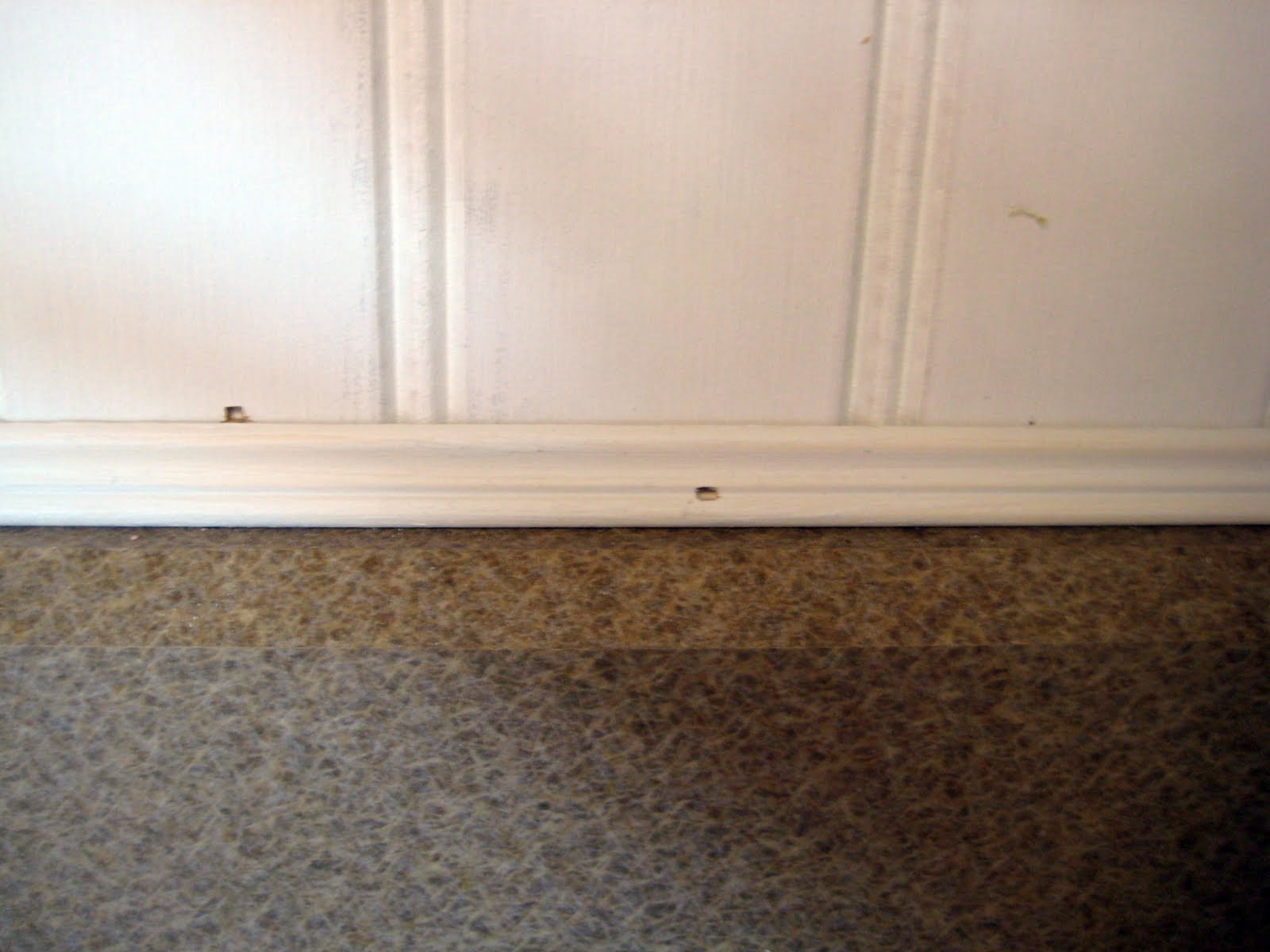 Two Savvy Sisters A Beadboard Backsplash