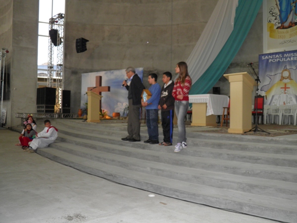 Paróquia São Pedro e São Paulo Paróquia São Pedro e São Paulo