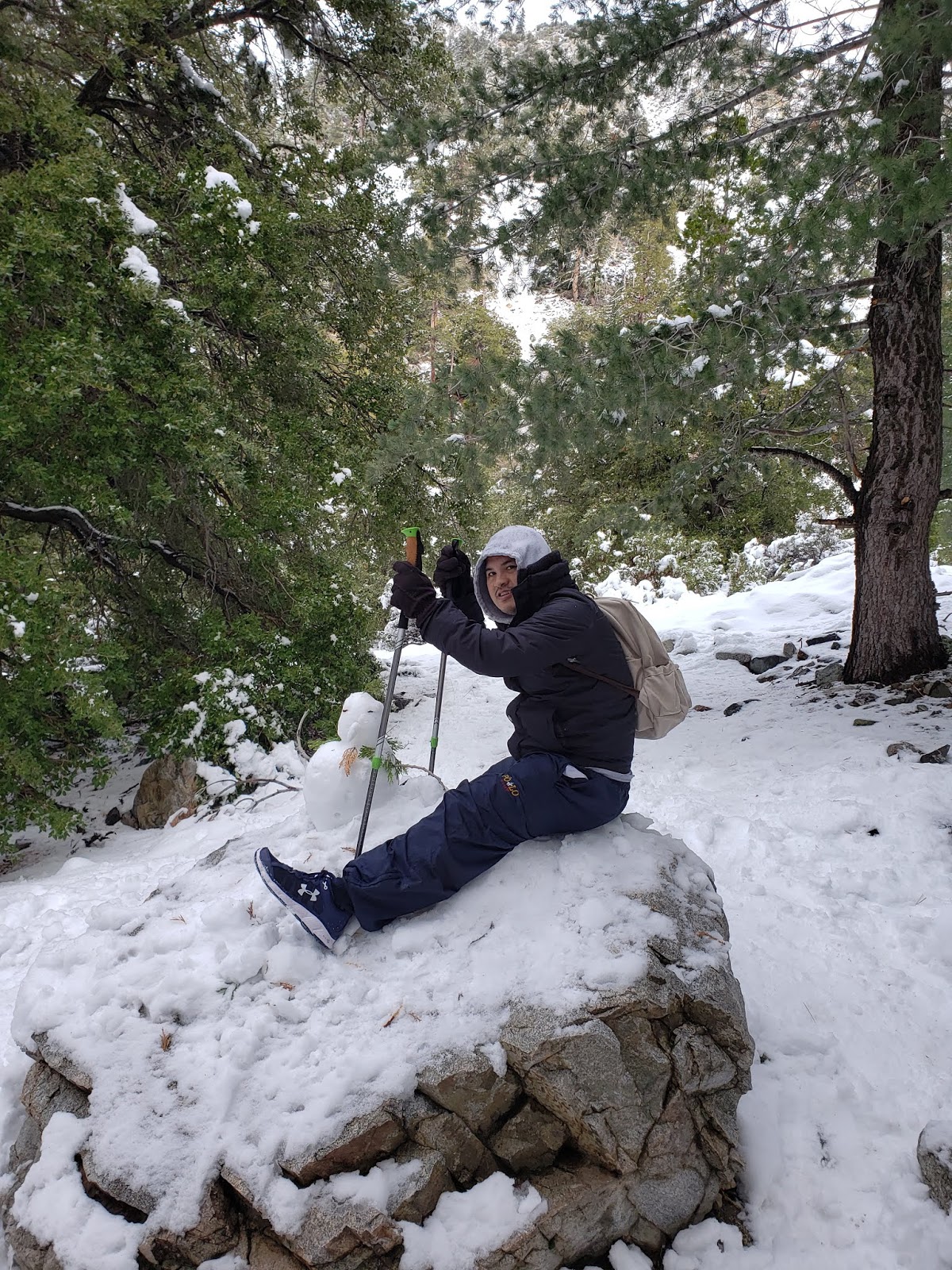 EXPLORER, ADVENTURE, AND HIKER Icehouse Canyon to Icehouse Saddle in