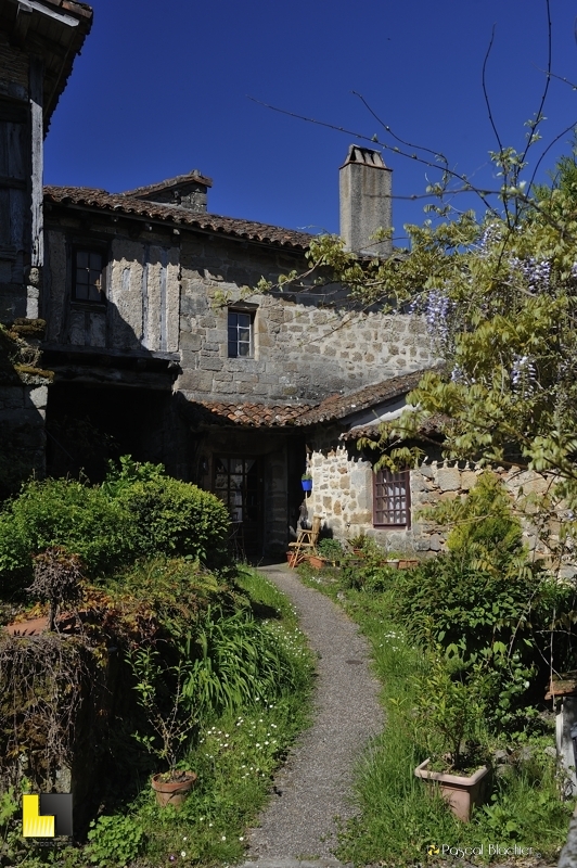 habitation villageoise Cardaillac photo pascal blachier