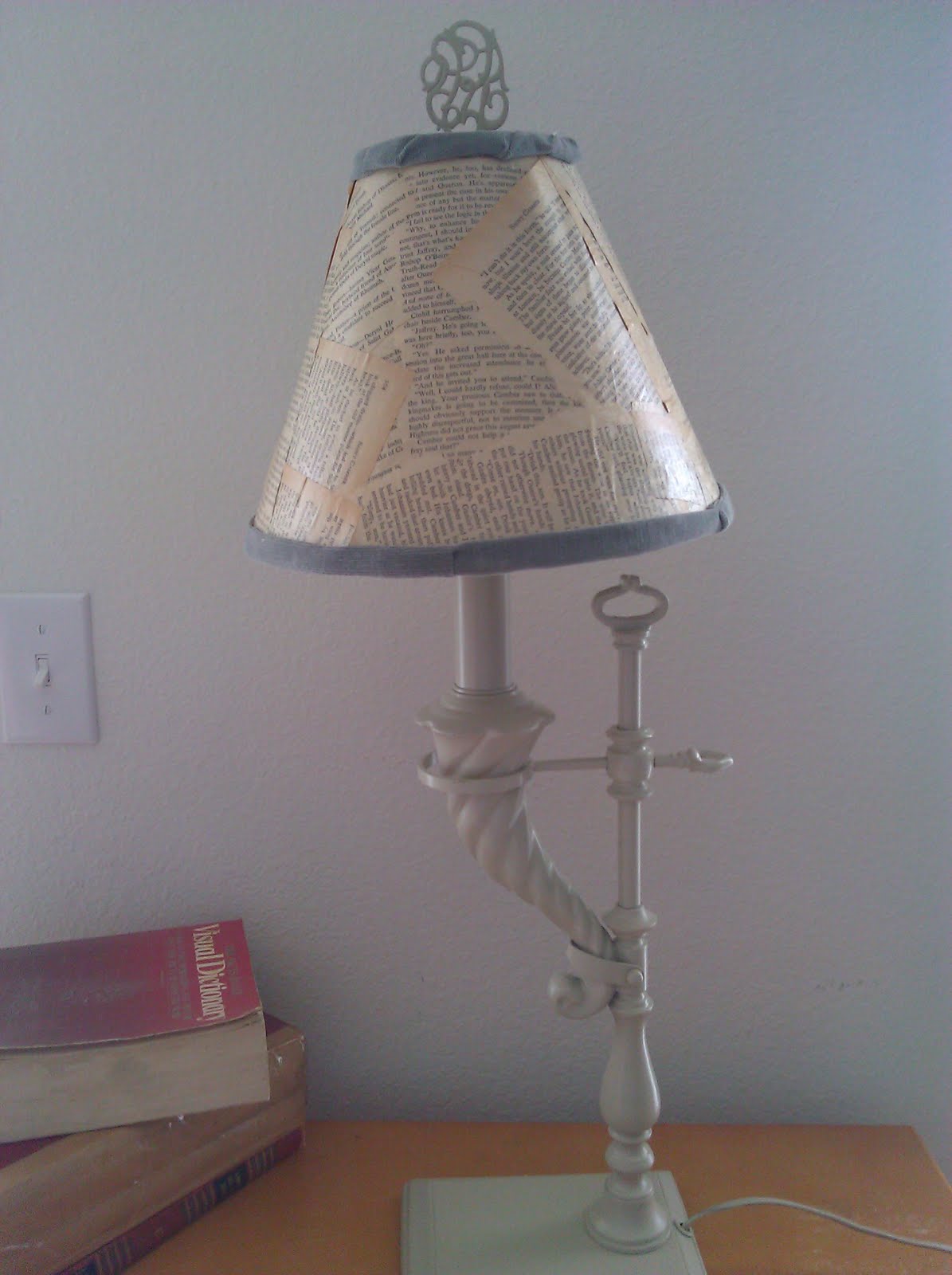 Ginger Goddess Tutorial Decoupage a Lamp shade (and put old books to