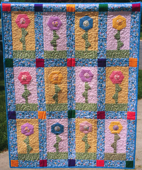 Debby Kratovil Quilts: 3-D Folded Hexagon Flowers and FREE pattern
