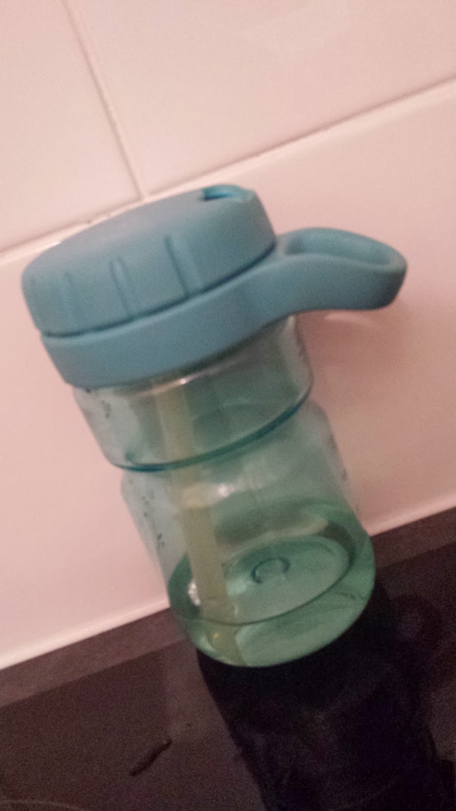 OXO Tot Twist Top Water Bottle Review MUMMY TO THE MAX