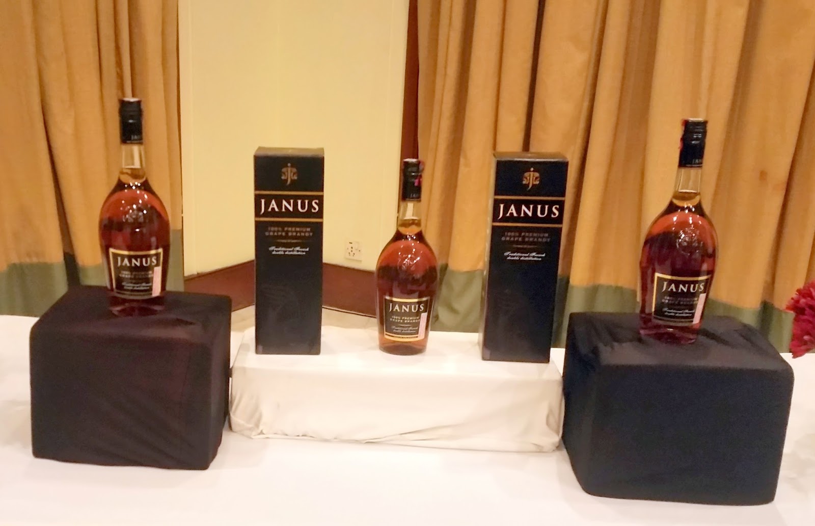 Janus, the Premium Grape Brandy from Sula and Remy, Comes to Hyderabad