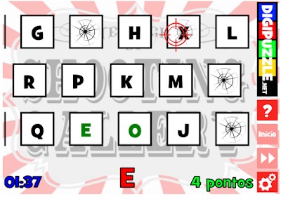 http://www.digipuzzle.net/minigames/shootinggallery/shootinggallery_alphabet.htm?language=portuguese&linkback=../../pt/jogoseducativos/alfabeto/index.htm