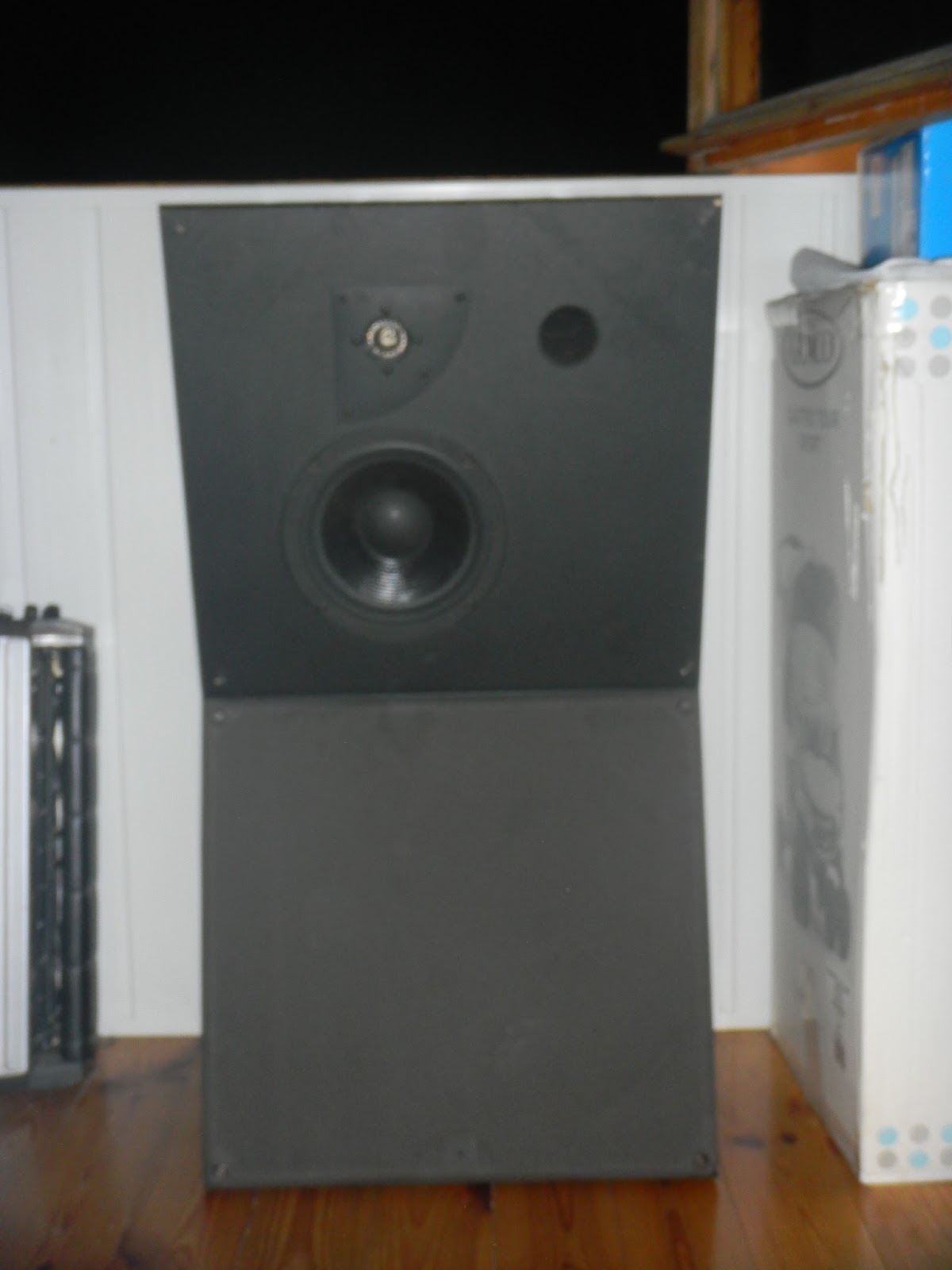 Infrequent Sound [sex.tex] technology JBL Professional 3310 Cinema