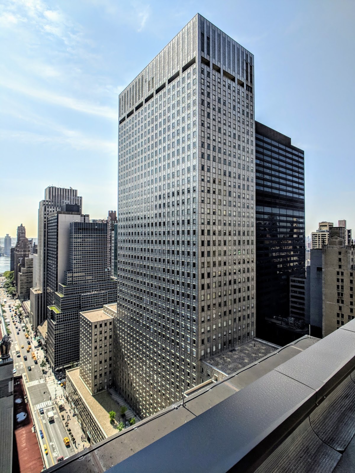The Skyline Rooftop Tour at the Grand Hyatt New York