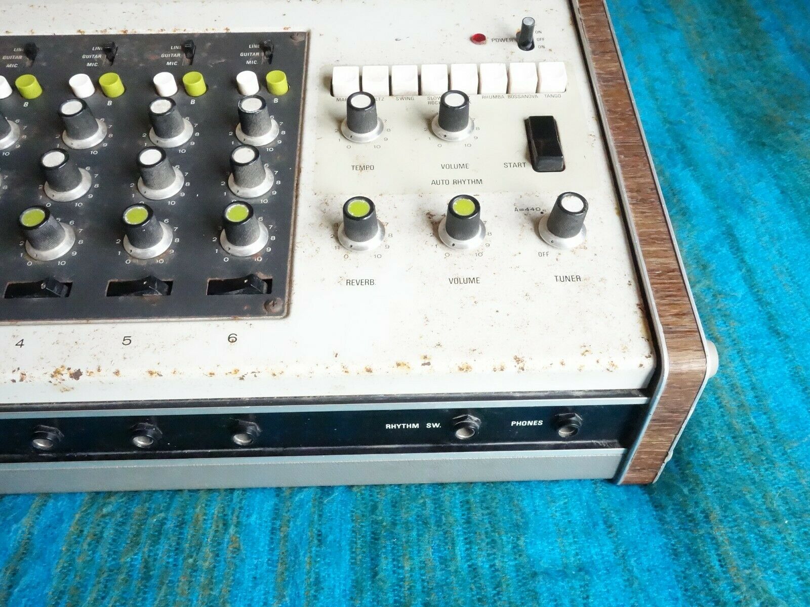 MATRIXSYNTH Yamaha EM90 Analog Drum Machine Mixer w/ Spring Reverb