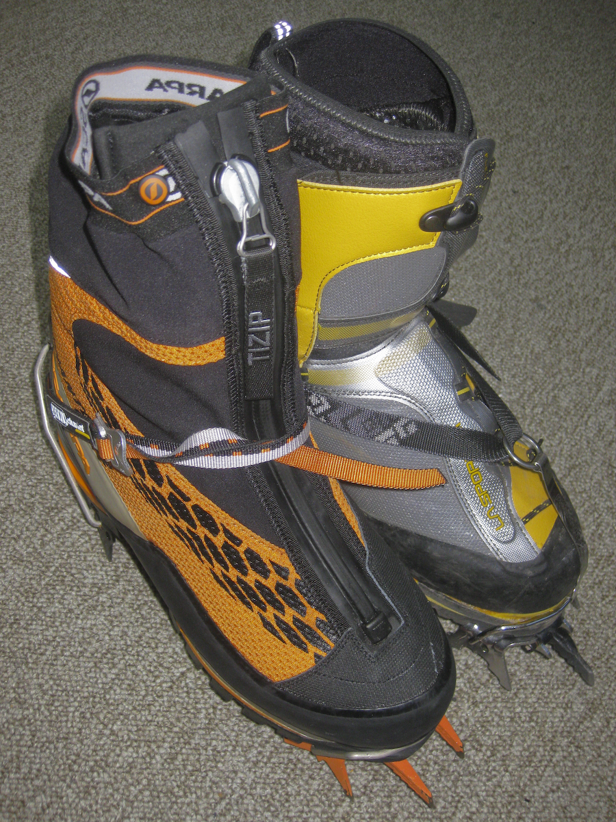 Vertical Japan Crampons and boots open your mind!