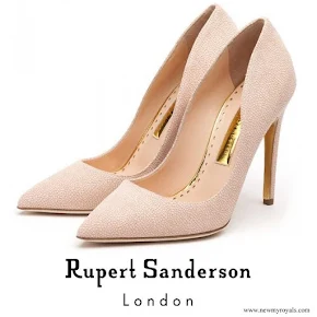 Kate Middleton wore Rupert Sanderson Calice Pumps