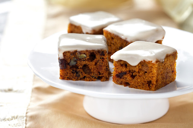 Mini Pumpkin and Date-Nut Cakes with Maple Glaze
