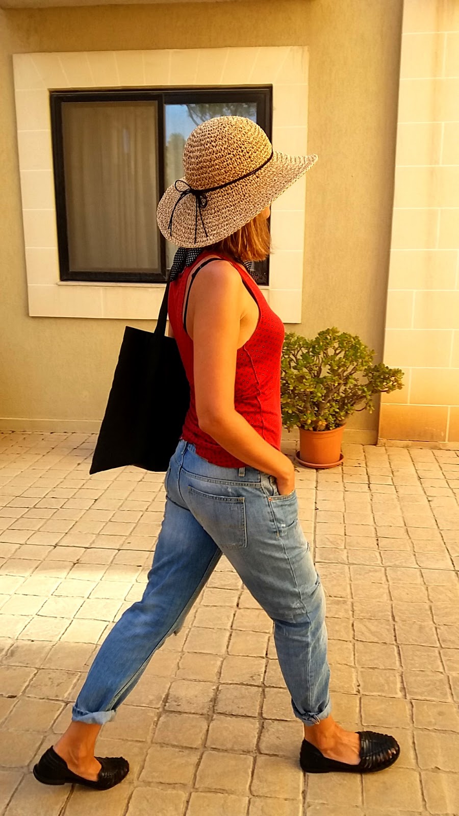 ripped jeans with jordans