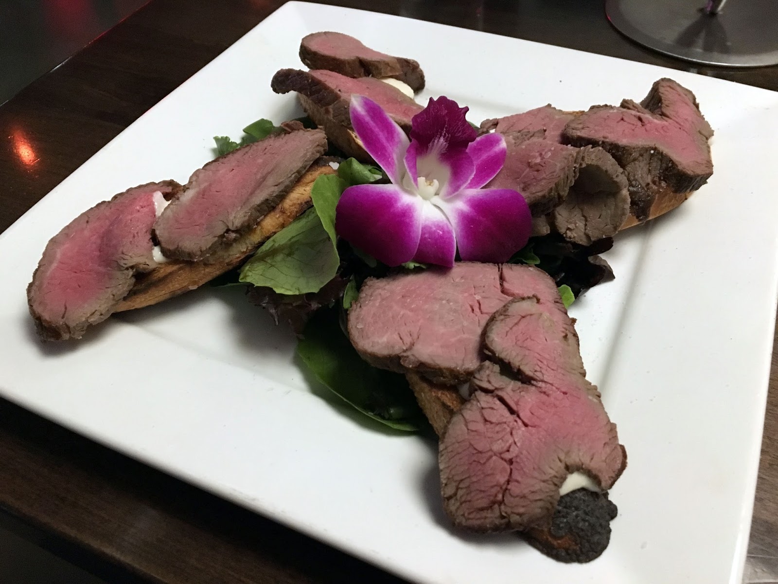 Bite Buff Red Lantern in Kamm's Corner