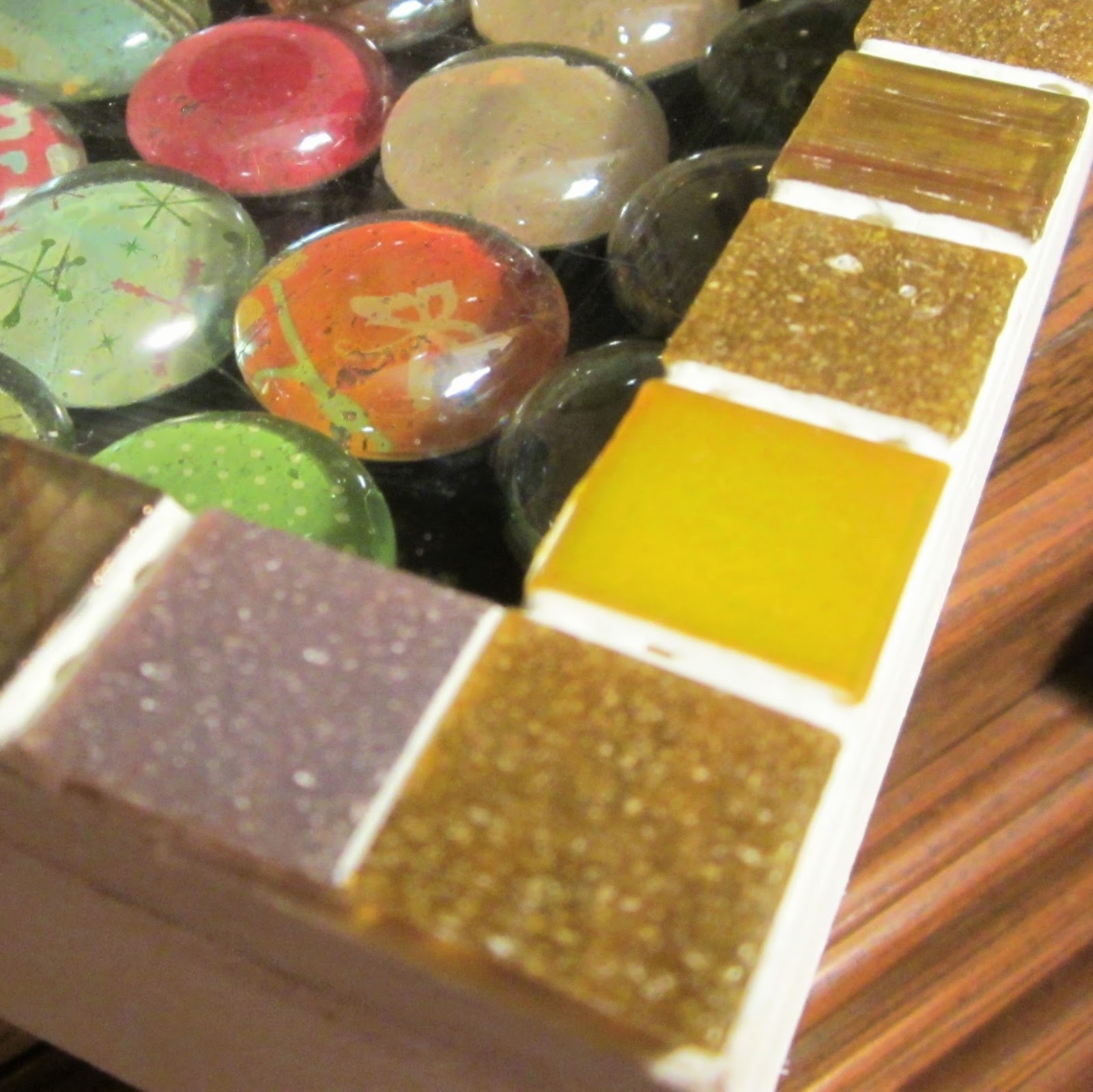 Crafty Maria's Stamping World Box of with Tiled Lid