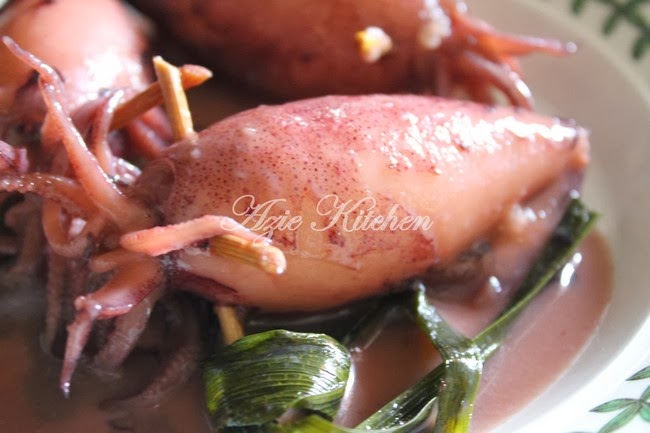 Ketupat Sotong Azie Kitchen