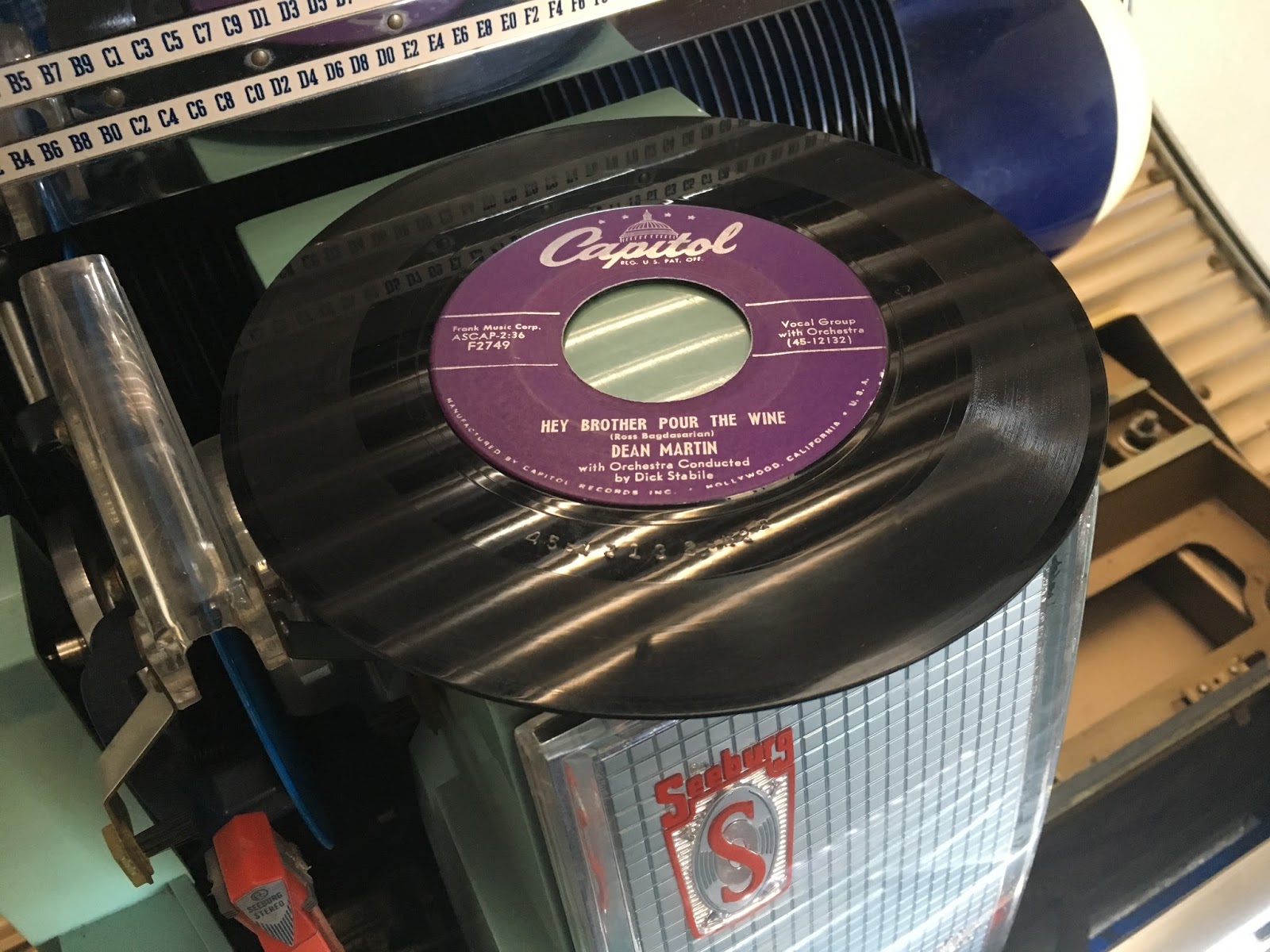 REAL PUNK RADIO - 24/7 Streaming Punk Rock'n'Roll