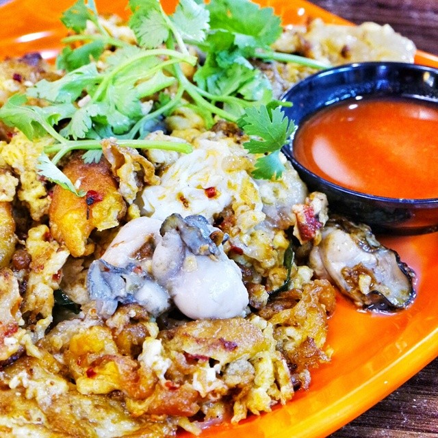 8 Must Try Fried Oyster Omelette in Singapore JtheJon
