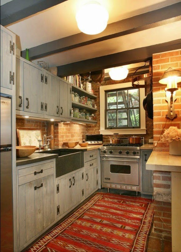 Antique White Kitchen Cabinets With Wood Floors Antique White Kitchen Cabinets With Wood Floors