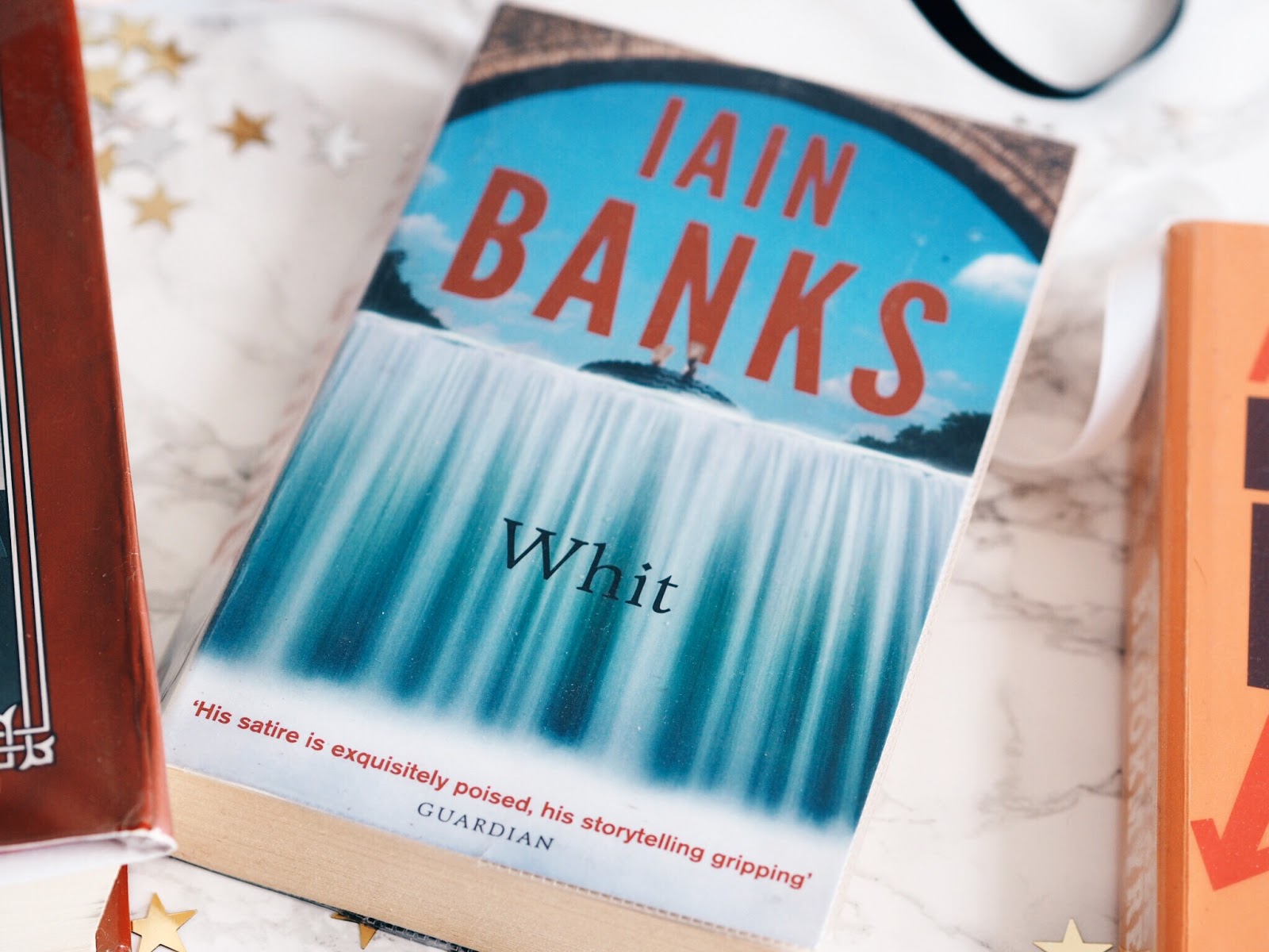 Whit - Iain Banks Whit - Iain Banks