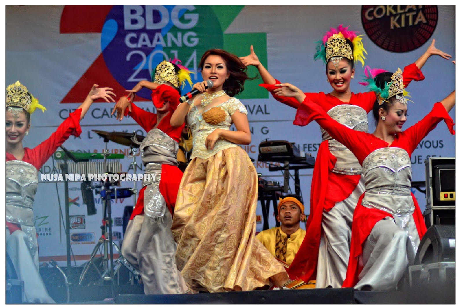 Foto Rita Tila "Penyanyi Lagu Sunda" | Nusa Nipa Photography