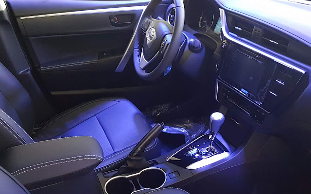 Toyota Corolla XRS 2018 - interior