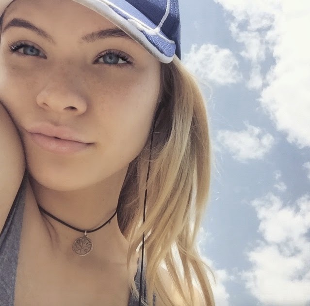 Swimsuitologist: Josie, Can You See?